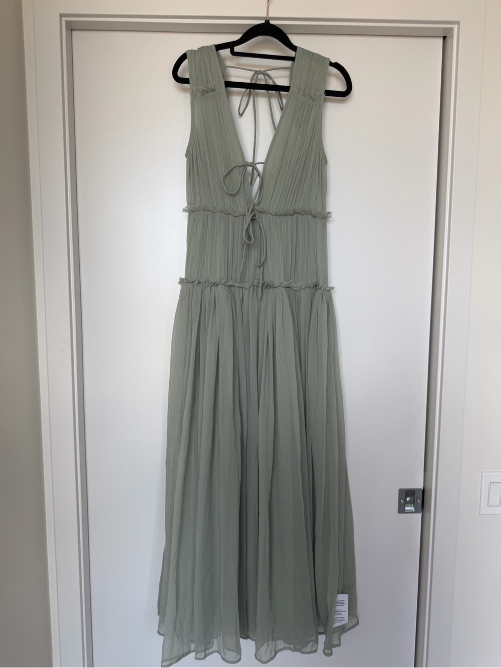 ASOS Sleeveless Sage Green Maxi Dress with V-Neck - Picture 2 of 2